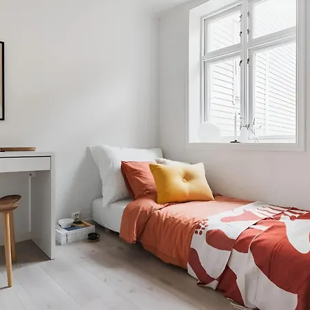Spacious 5-bed With Patio In Nordnes