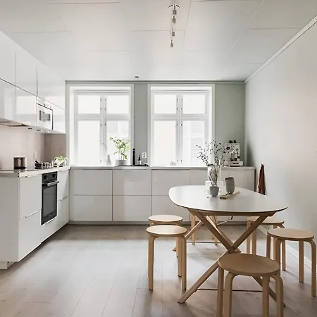 Spacious 5-bed With Patio In Nordnes Apartamento